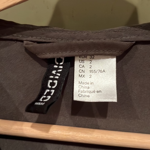 H & M lightweight jacket- olive green - Picture 4 of 7